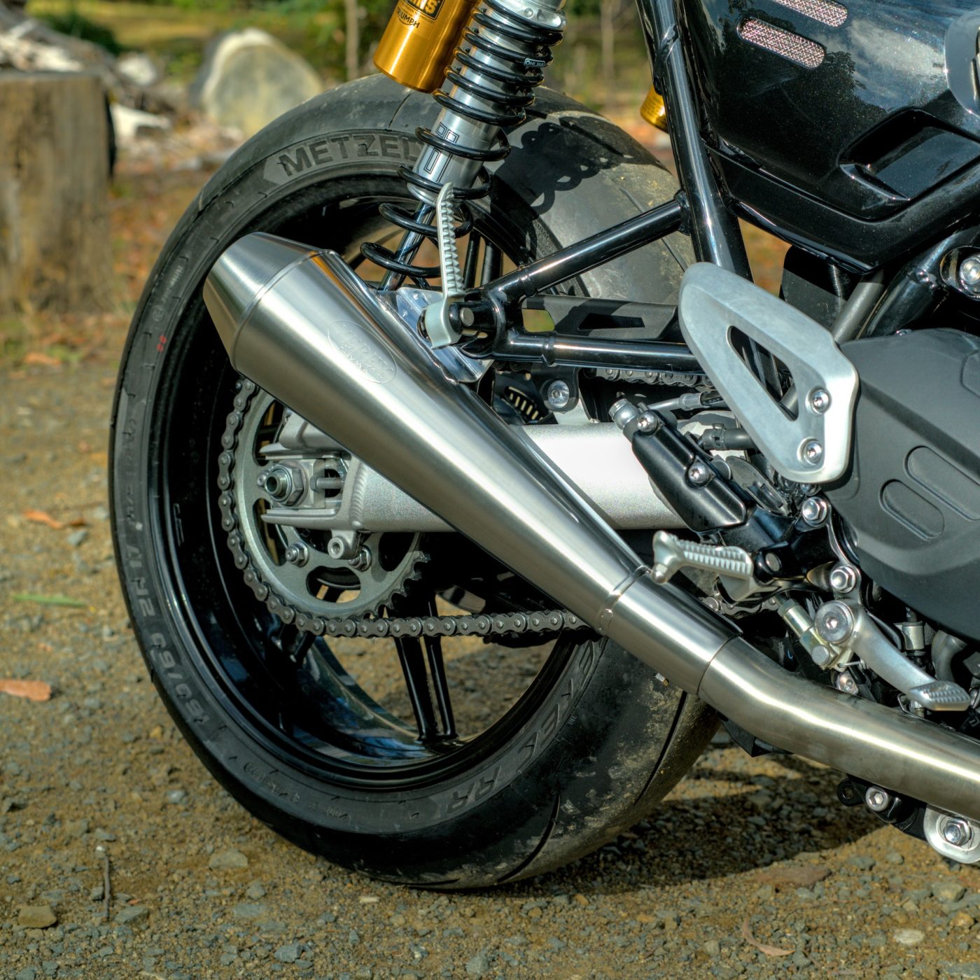 Triumph Speed Twin 1200 Slipon Muffler Set - 2025